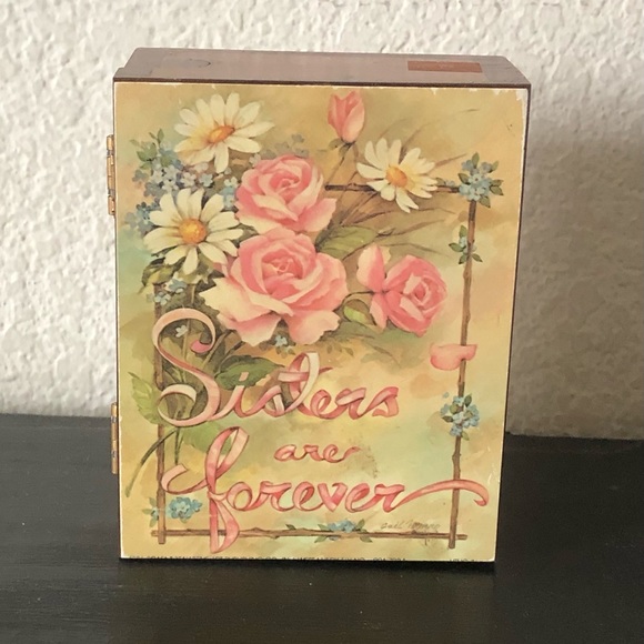 Vintage Small Wood Souvenir Sisters Jewelry, Keepsake, Trinket, Ring Box